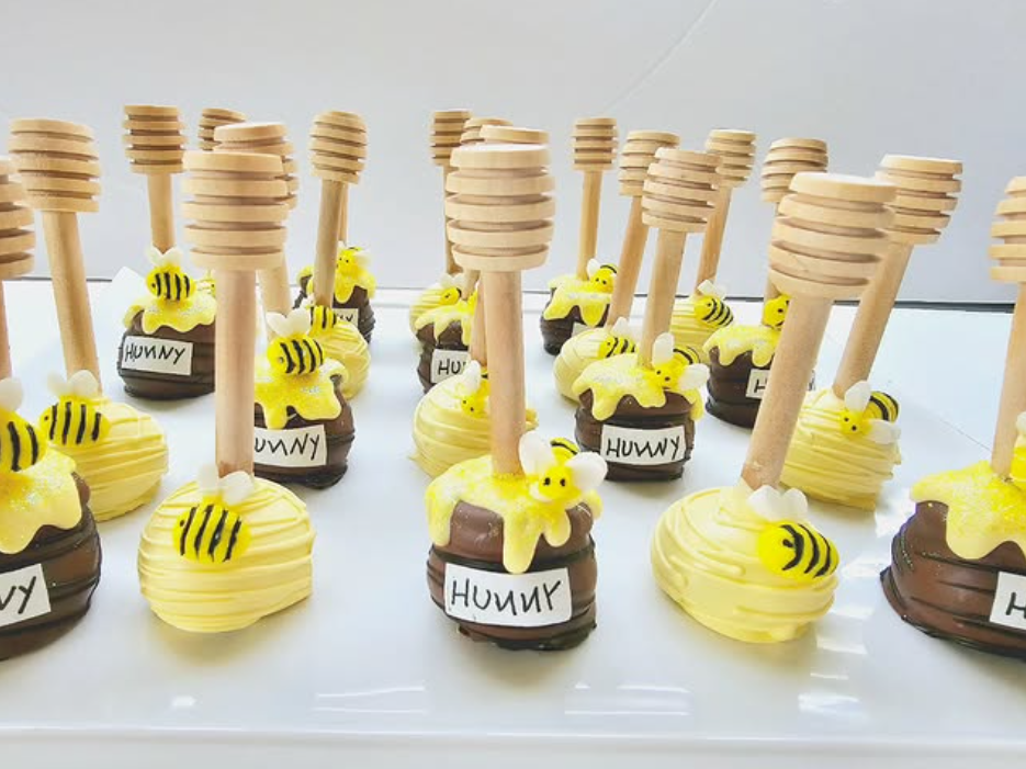 Winnie-the-Pooh Cakepops